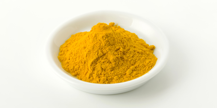 Curcuma jatte - © iStock | karimitsu Curcuma jatte